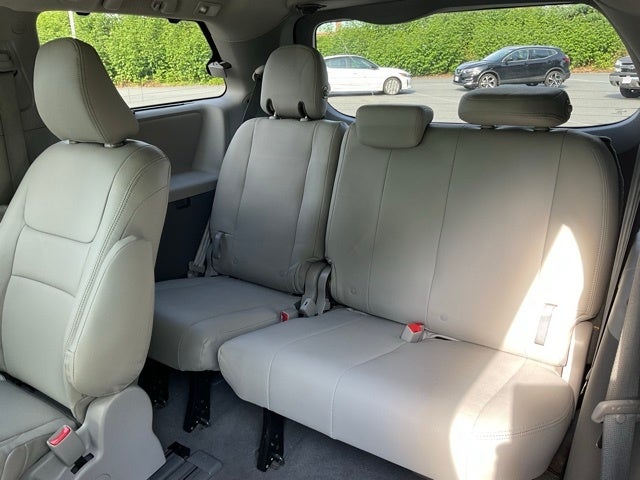 2019 Toyota Sienna LE 8 Passenger